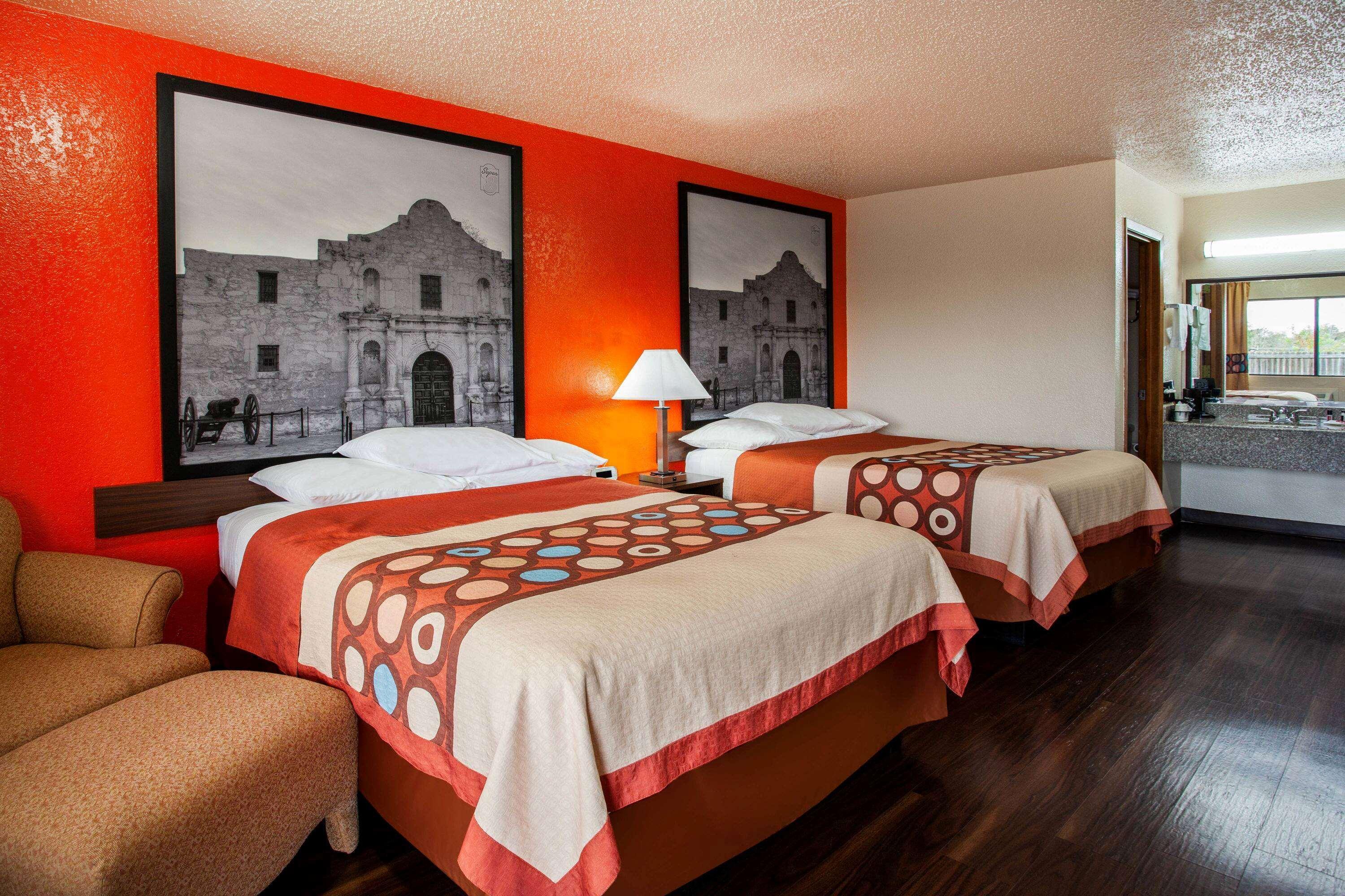 Hotel Super 8 By Wyndham Giddings Extérieur photo