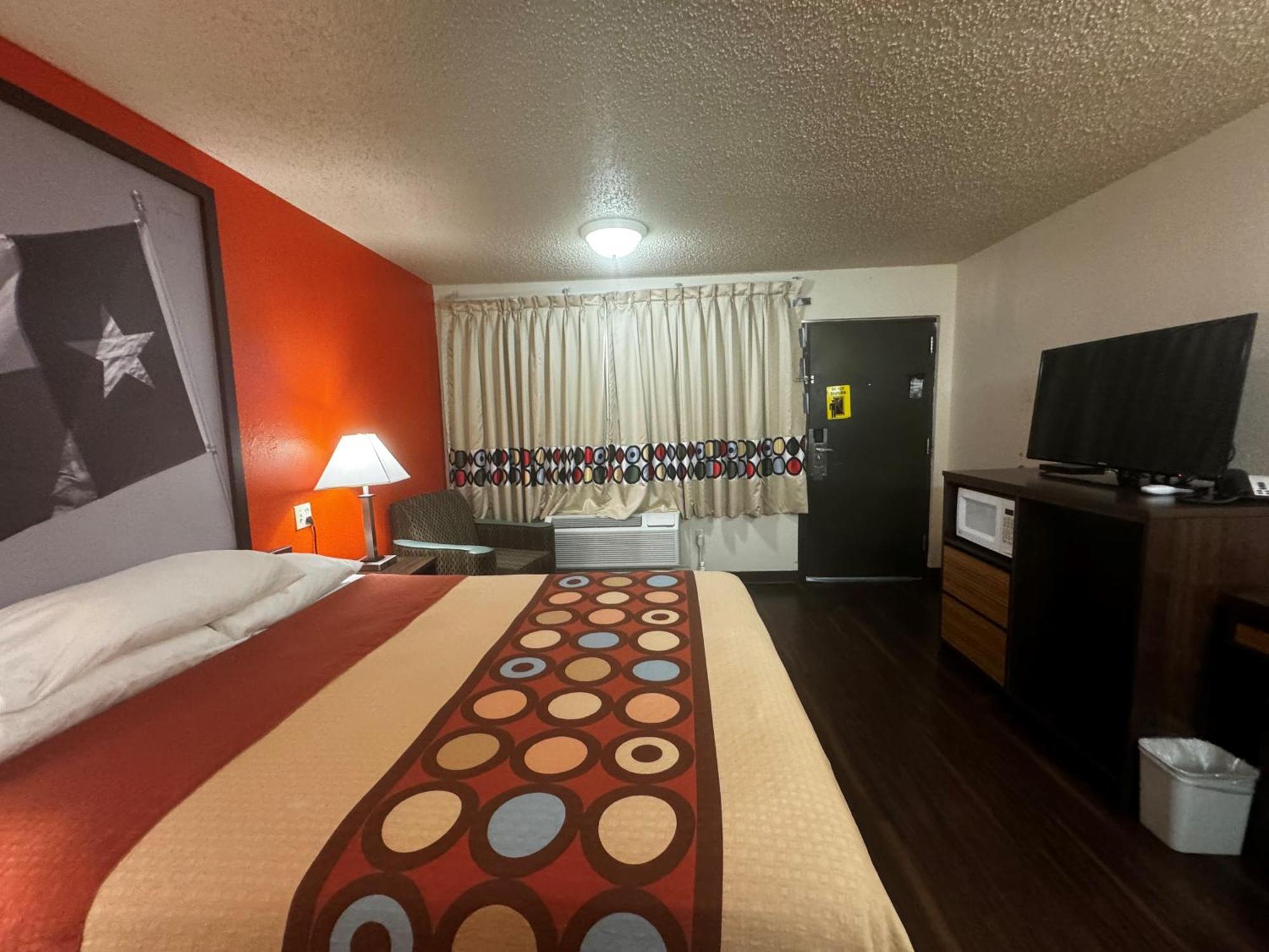 Hotel Super 8 By Wyndham Giddings Extérieur photo