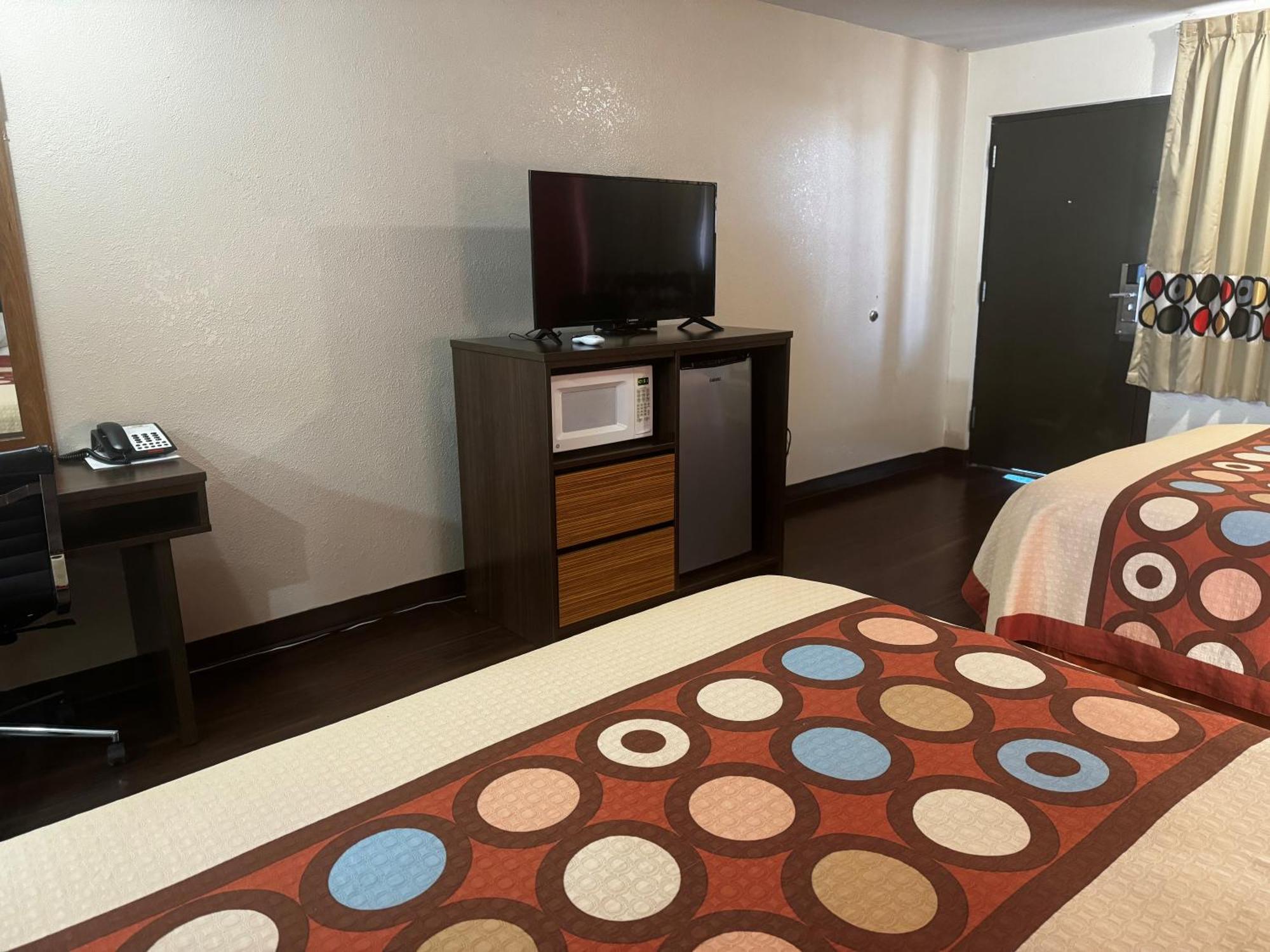 Hotel Super 8 By Wyndham Giddings Extérieur photo