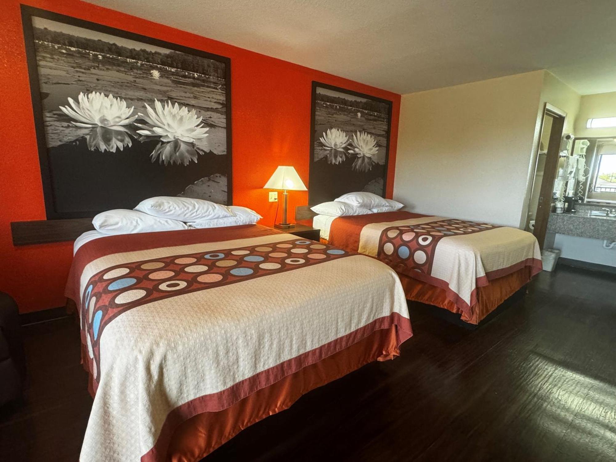 Hotel Super 8 By Wyndham Giddings Extérieur photo